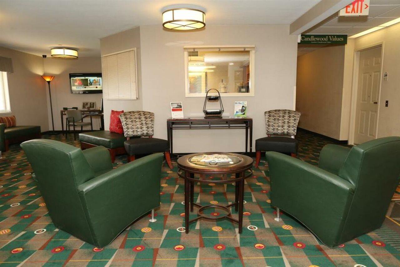 Candlewood Suites East Lansing By Ihg מראה חיצוני תמונה