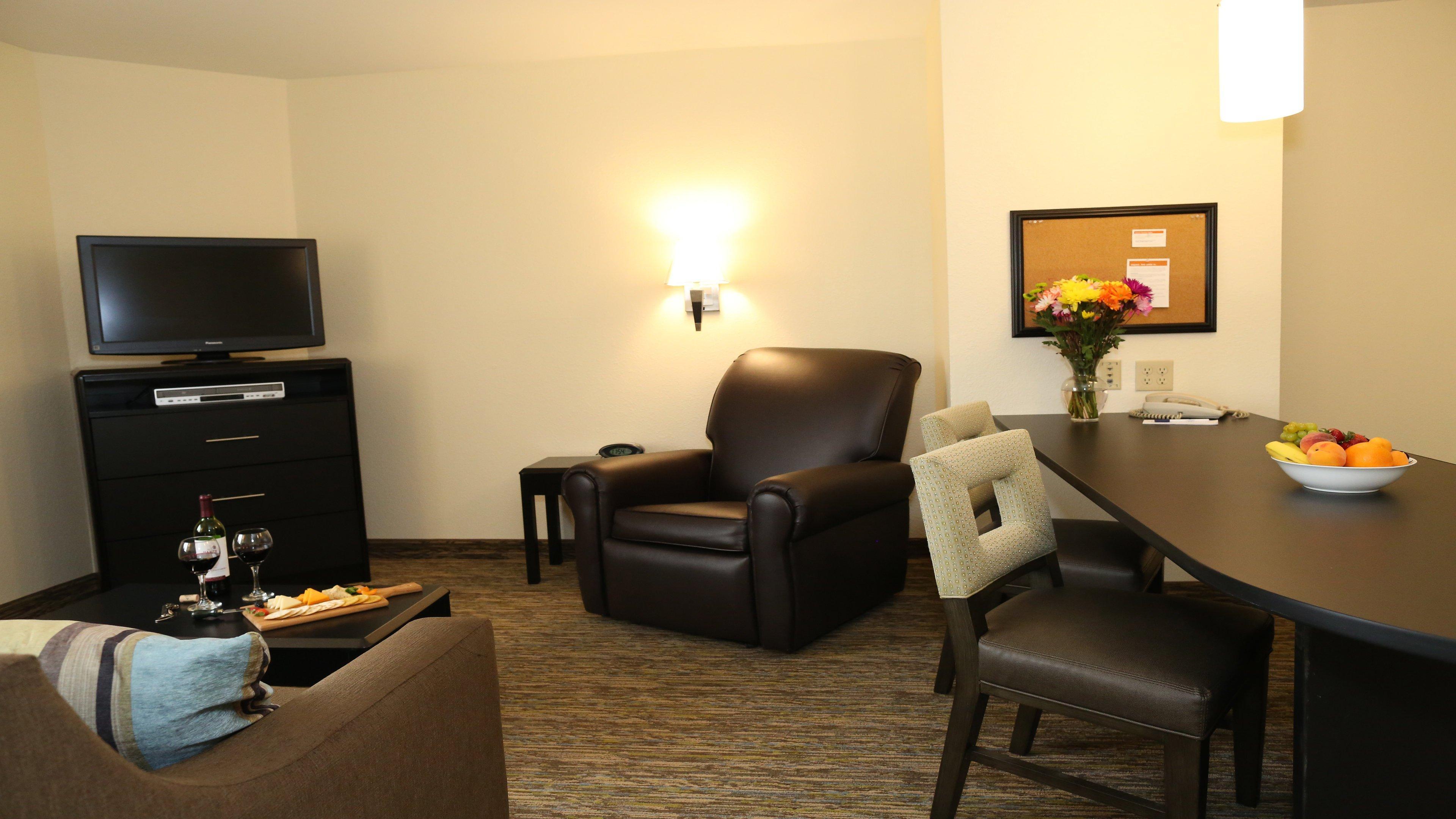 Candlewood Suites East Lansing By Ihg מראה חיצוני תמונה