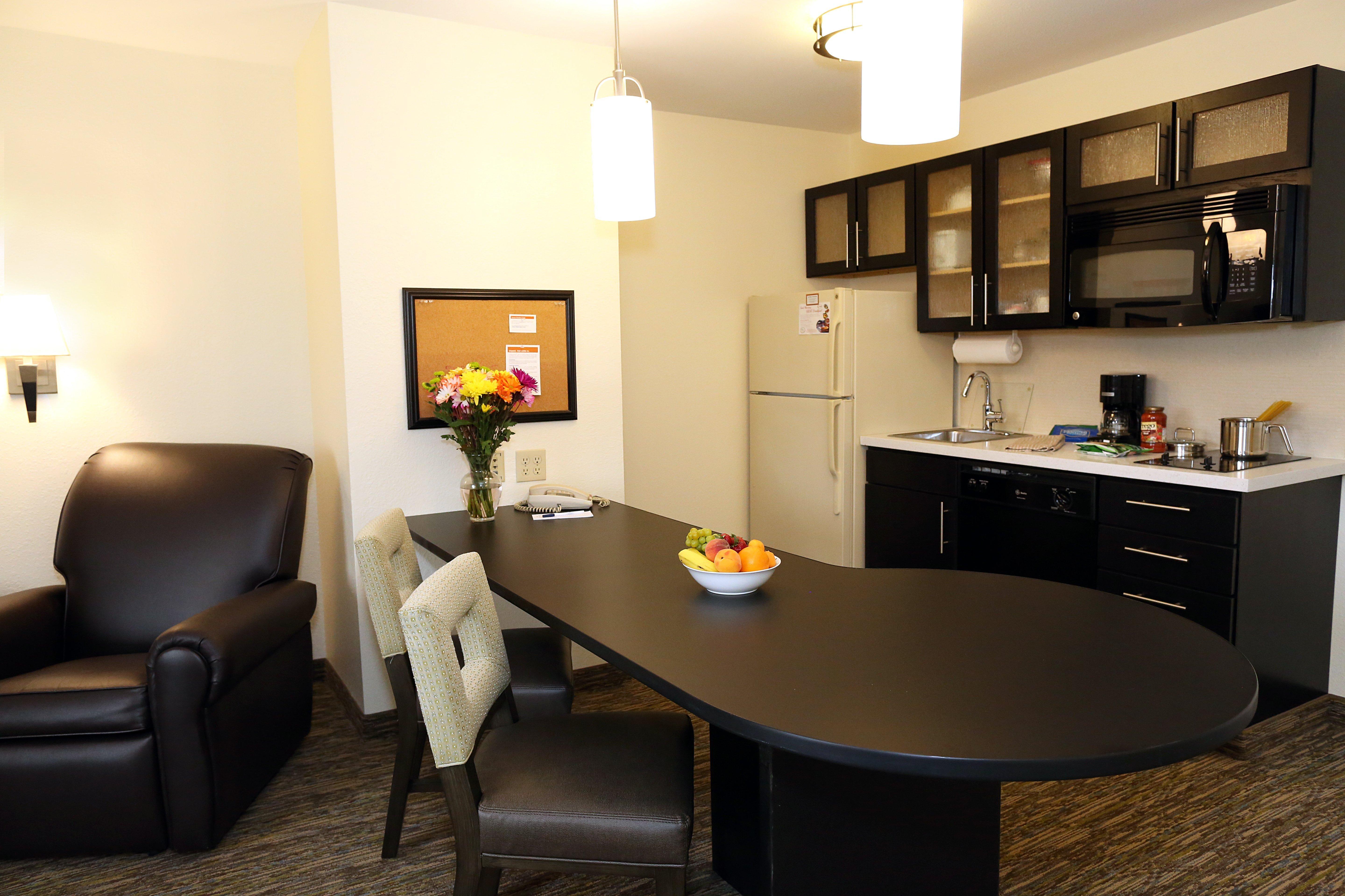 Candlewood Suites East Lansing By Ihg מראה חיצוני תמונה