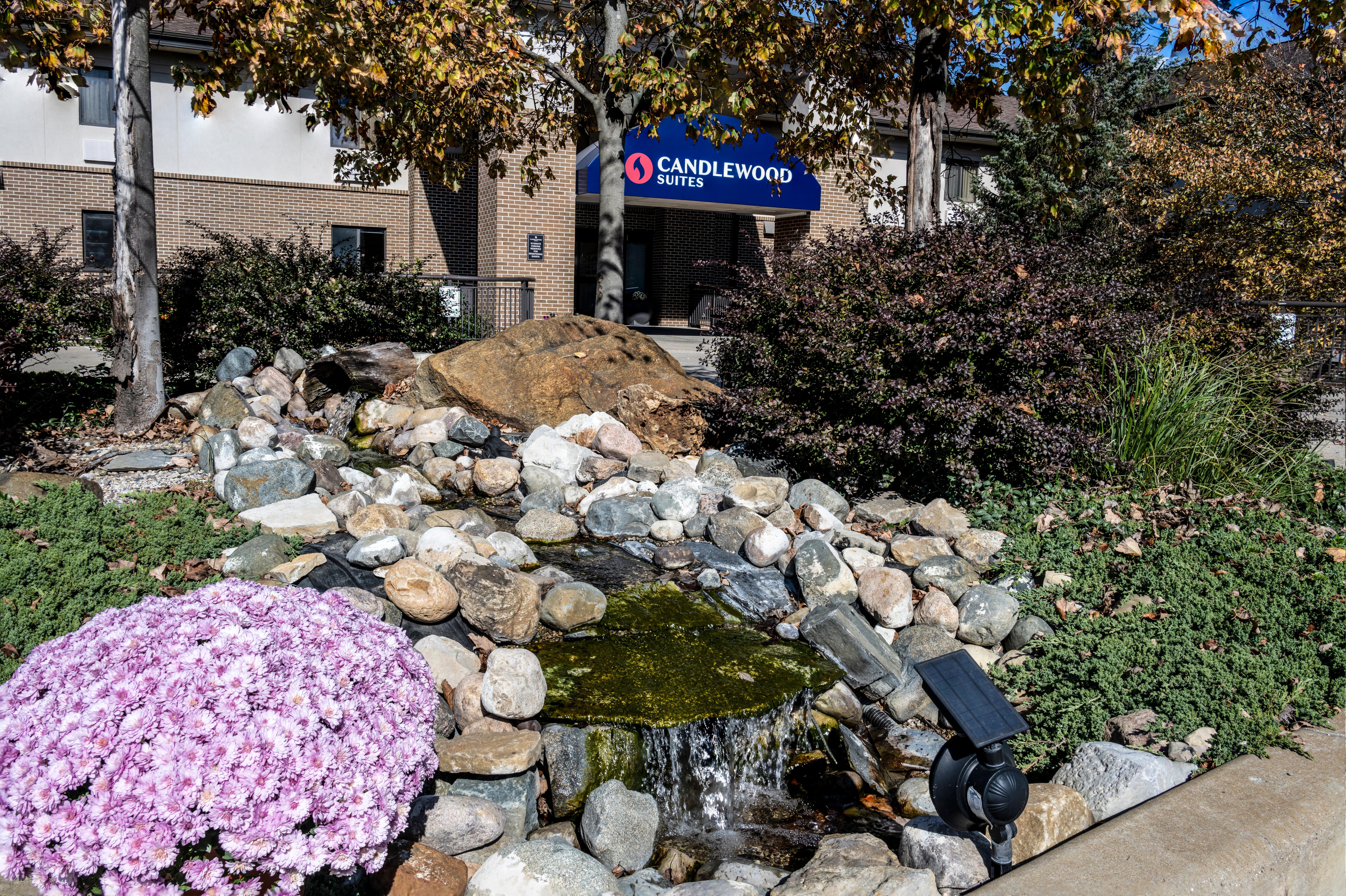Candlewood Suites East Lansing By Ihg מראה חיצוני תמונה
